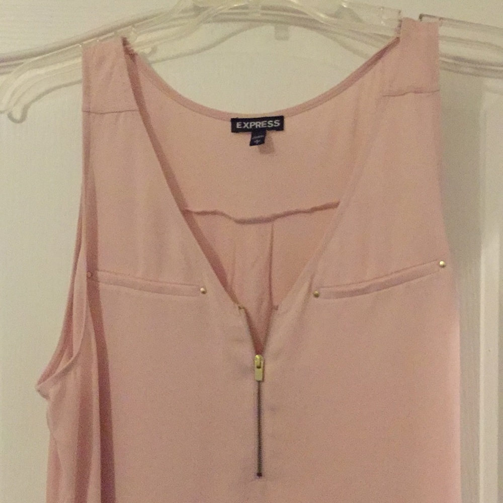 🛑SOLD🛑 Baby pink Express top💕